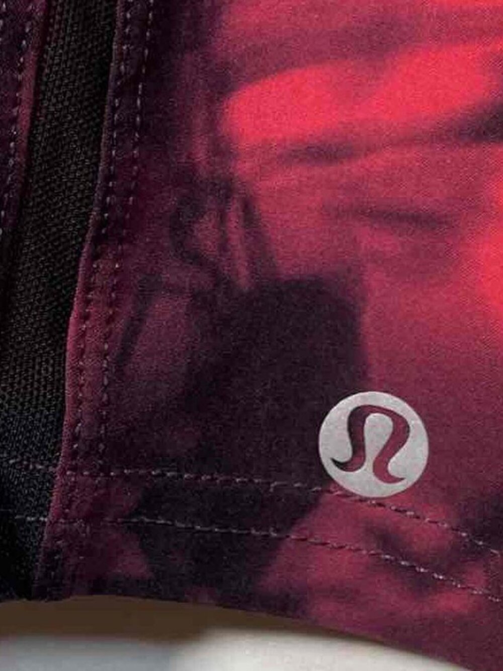 Lululemon Men's Surge Lined Shorts 7" Size Medium - Picture 4 of 16